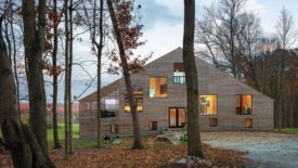 House Between Forest and Field